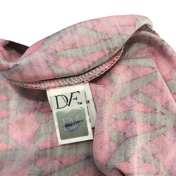 Diane Von Furstenberg Red and Black Geometric Wrap Dress Silk Size 2 - Picture 4 of 7